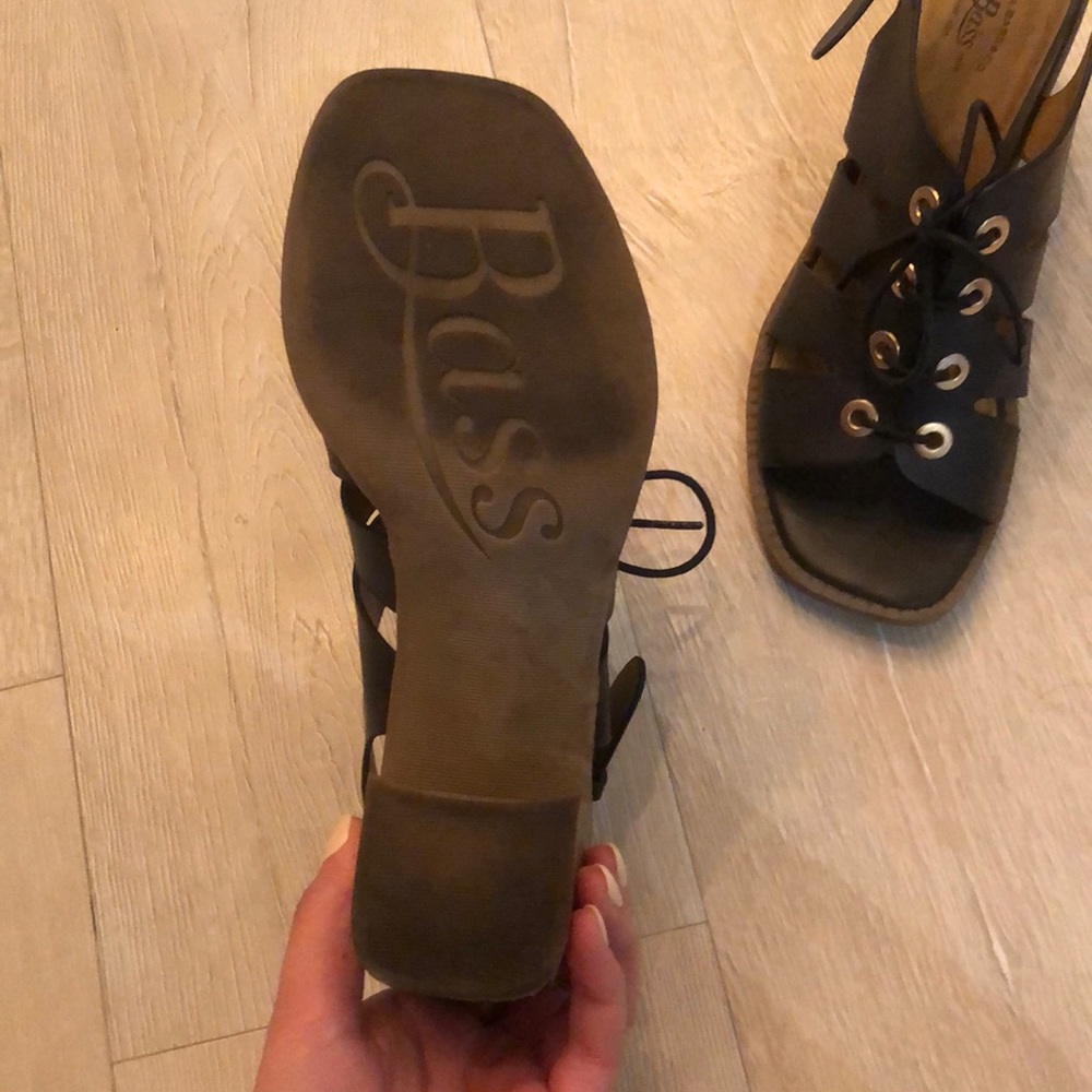 Block Heels - Picture 4 of 5